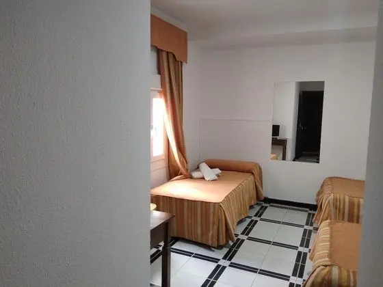 Tek Büyük veya İki Ayrı Yataklı Oda