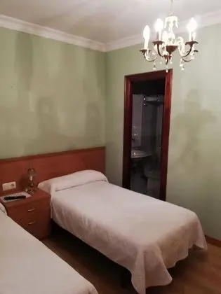Standard Tek Büyük Yataklı Oda, Banyolu/Duşlu