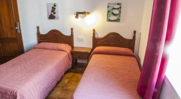 1 Çift Kişilik Veya 2 Tek Kişilik Yatak Standard
