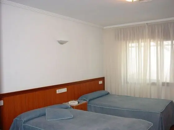Basic Tek Büyük Yataklı Oda, Birden Çok Yatak