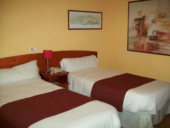 Tek Büyük veya İki Ayrı Yataklı Oda