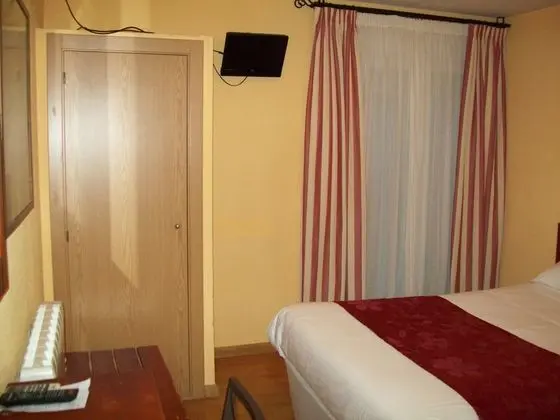 Tek Büyük veya İki Ayrı Yataklı Oda