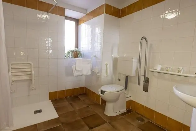 Tek Büyük veya İki Ayrı Yataklı Oda