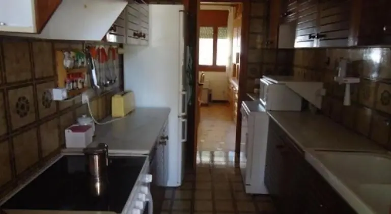 Büyük Yataklı Tek Kişilik Oda