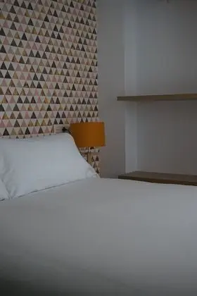 Economy Tek Büyük Yataklı Oda