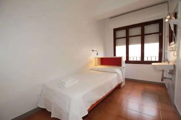 Tek Kişilik Oda, Ortak Banyo