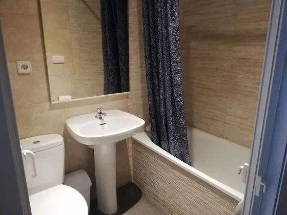Tek Büyük veya İki Ayrı Yataklı Oda, Özel Banyo