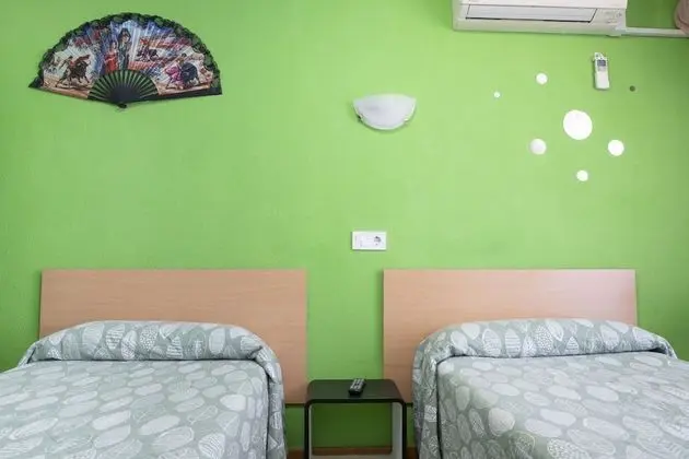 Tek Büyük Yataklı Oda