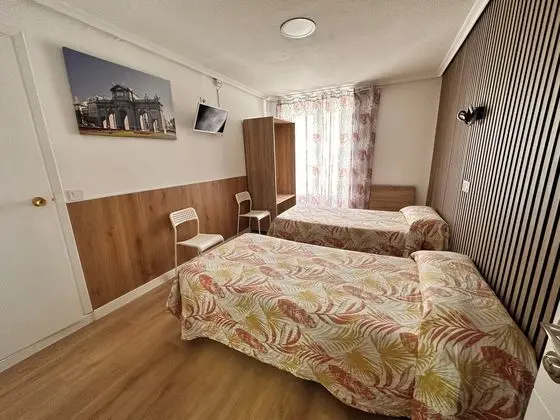 Tek Büyük Yataklı Oda