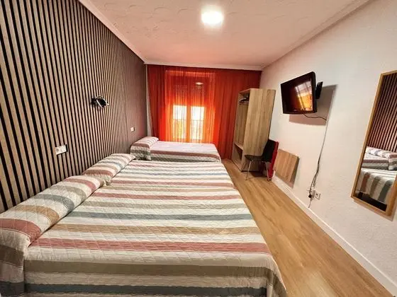 Tek Büyük Yataklı Oda (with extra bed)
