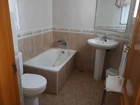 Tek Büyük Yataklı Oda, Balkon