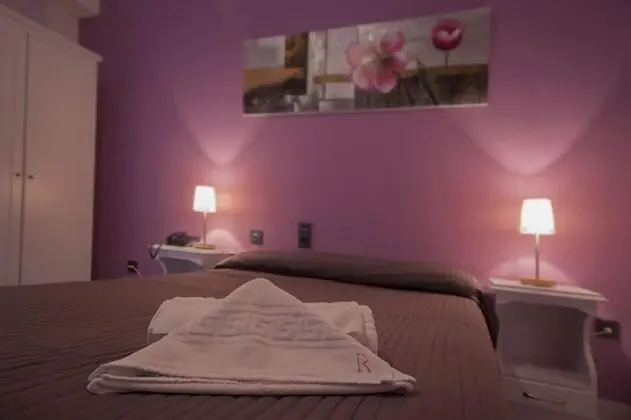 Tek Büyük veya İki Ayrı Yataklı Oda