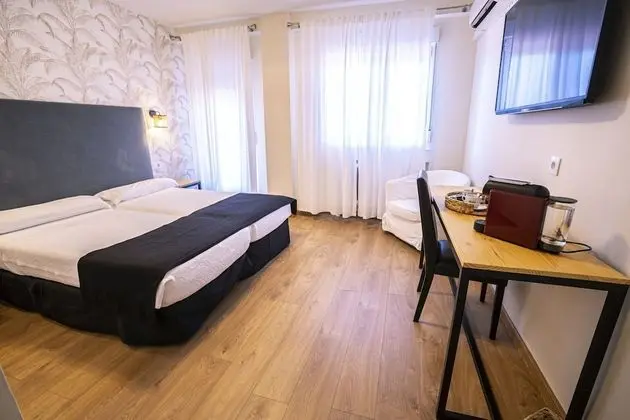 Tek Büyük veya İki Ayrı Yataklı Oda