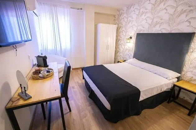 Tek Büyük veya İki Ayrı Yataklı Oda