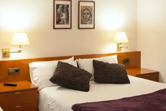 Standard Üç Kişilik Oda