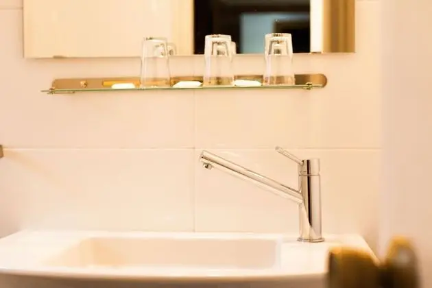 Standard Üç Kişilik Oda