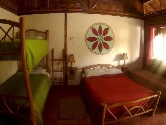 Deluxe Tek Büyük Yataklı Oda, Kısmi Deniz Manzaralı