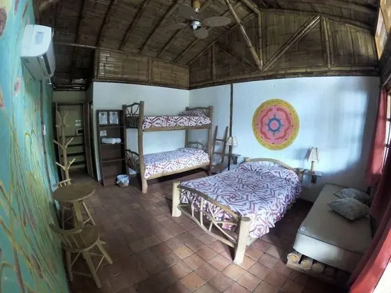 Deluxe Tek Büyük Yataklı Oda, Kısmi Deniz Manzaralı