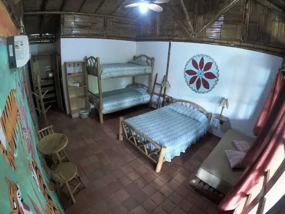 Deluxe Tek Büyük Yataklı Oda, Kısmi Deniz Manzaralı