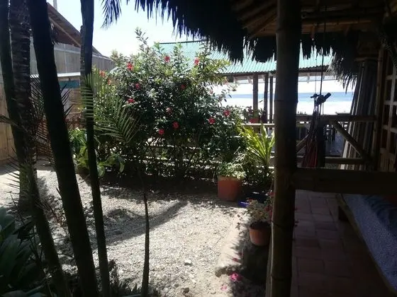 Deluxe Tek Büyük Yataklı Oda, Kısmi Deniz Manzaralı