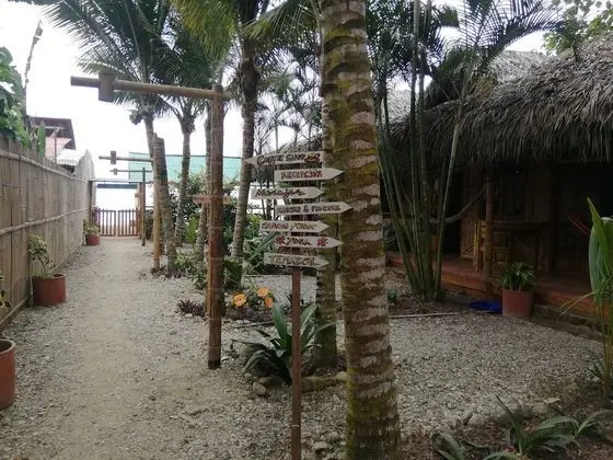 Deluxe Tek Büyük Yataklı Oda, Kısmi Deniz Manzaralı