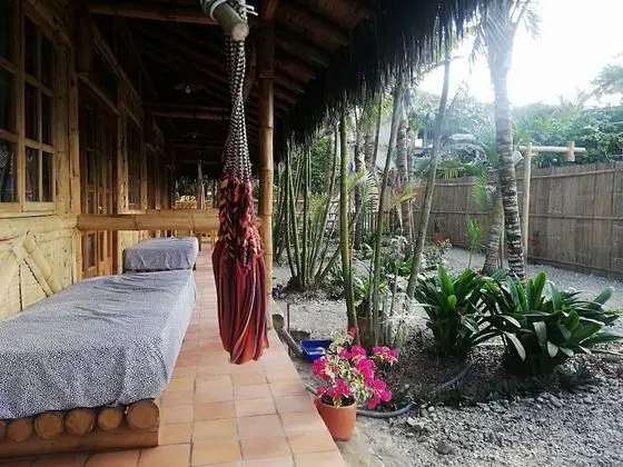 Deluxe Tek Büyük Yataklı Oda, Kısmi Deniz Manzaralı