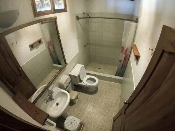 Deluxe Tek Büyük Yataklı Oda, Kısmi Deniz Manzaralı