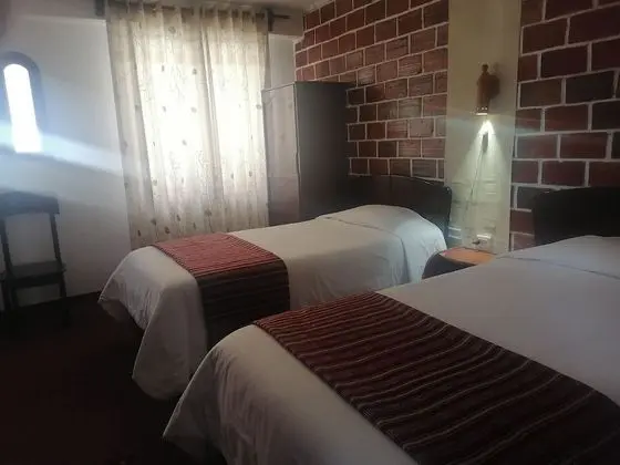 Büyük Yataklı Tek Kişilik Oda