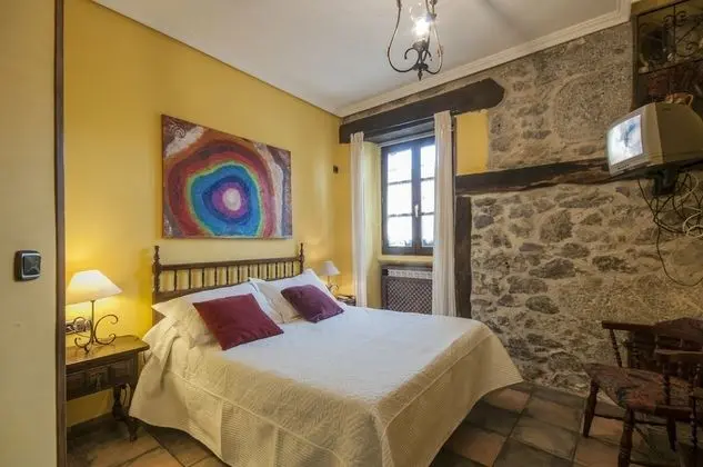 Büyük Yataklı Tek Kişilik Oda