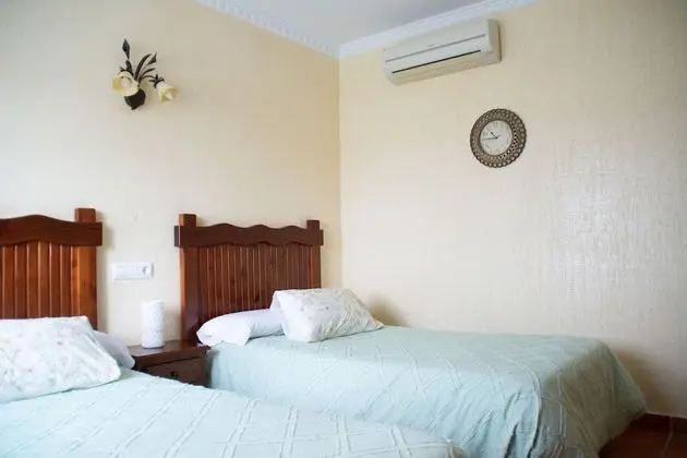 Tek Büyük veya İki Ayrı Yataklı Oda