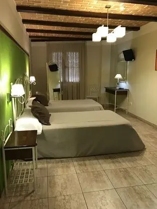 Tek Büyük Yataklı Oda