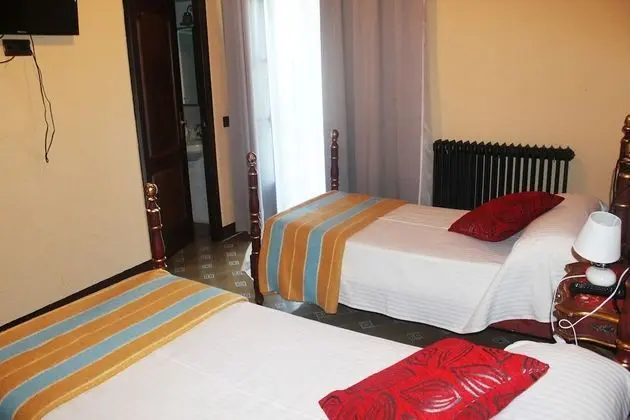 İki Ayrı Yataklı Oda (Carlet)