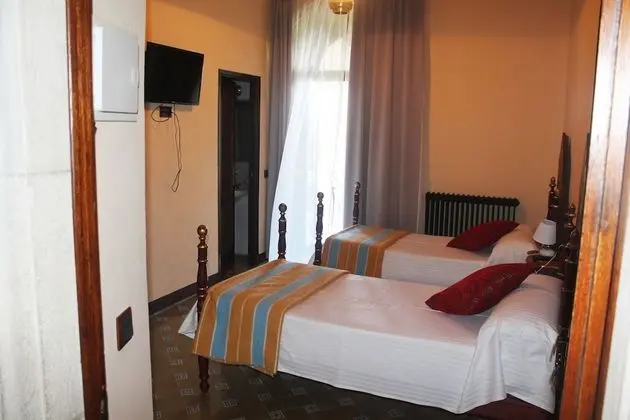 İki Ayrı Yataklı Oda (Carlet)