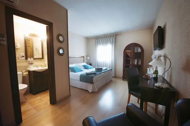 Standard Tek Büyük veya İki Ayrı Yataklı Oda