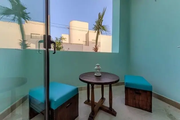 Tek Büyük Yataklı Oda, Balkon