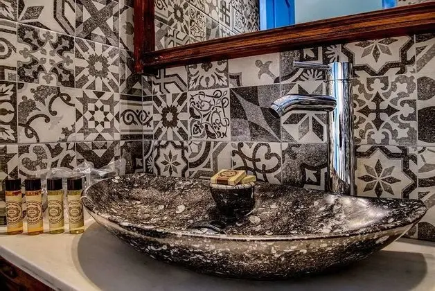 Tek Büyük Yataklı Oda, Balkon