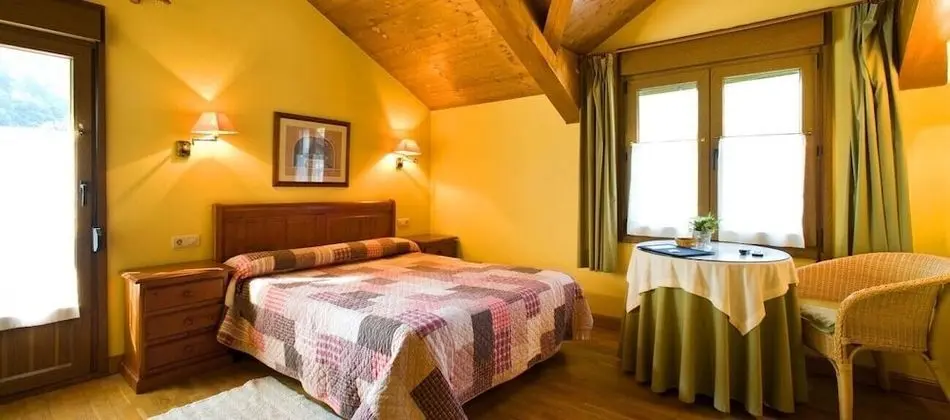 Tek Büyük Yataklı Oda