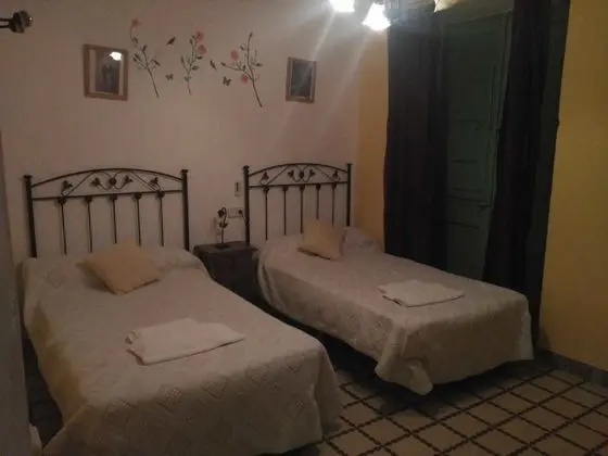 Tek Büyük veya İki Ayrı Yataklı Oda