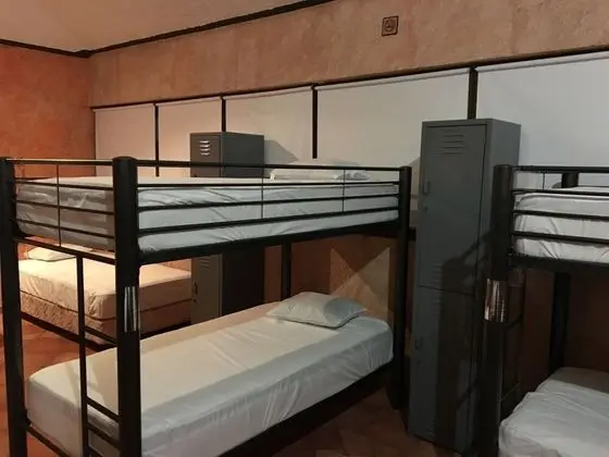 Ortak Ranzalı Oda, Birden Çok Yatak
