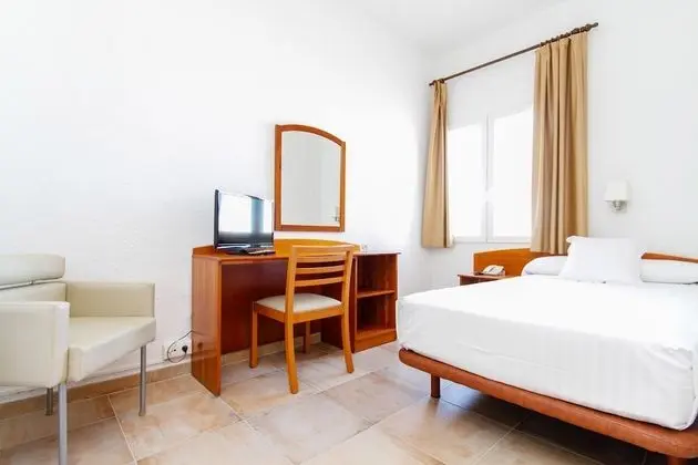 Basic Büyük Yataklı Tek Kişilik Oda