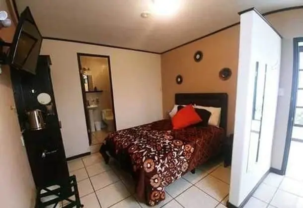 Standard Büyük Yataklı Tek Kişilik Oda, 1 Çift Kişilik Yatak, Sigara İçilmez