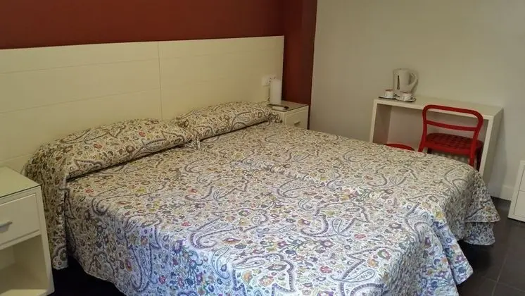 Büyük Yataklı Tek Kişilik Oda