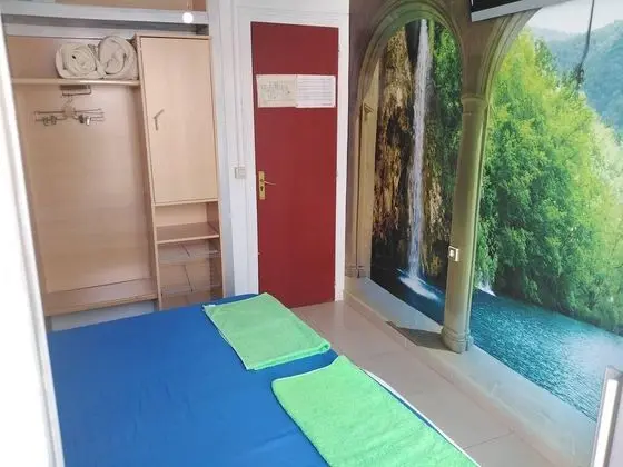 Tek Büyük Yataklı Oda