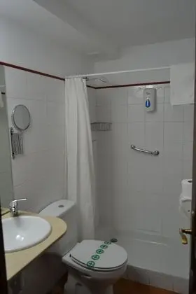 Economy Tek Büyük veya İki Ayrı Yataklı Oda, Sigara İçilmez