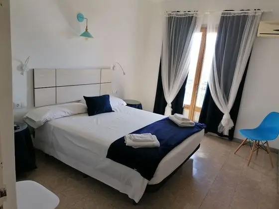 Tek Büyük Yataklı Oda, Balkon, Deniz Manzaralı