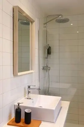 Tek Büyük Yataklı Oda (Interior)