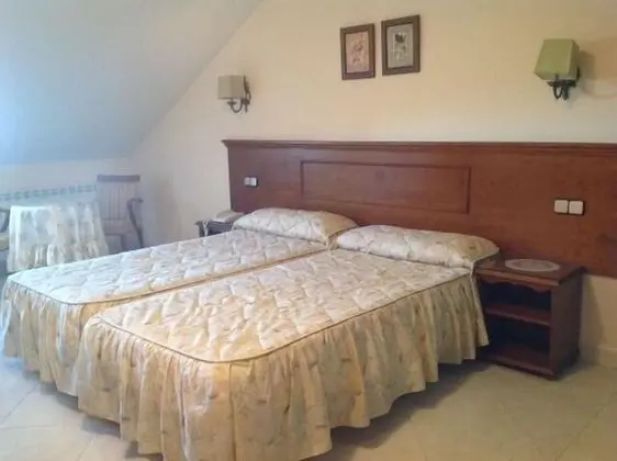 Tek Büyük veya İki Ayrı Yataklı Oda