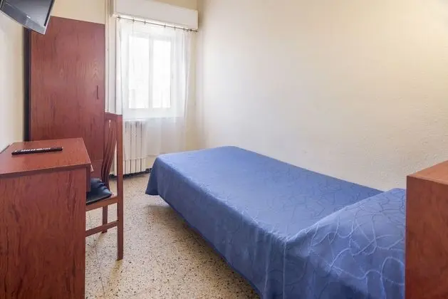 Tek Kişilik Oda, Ortak Banyo