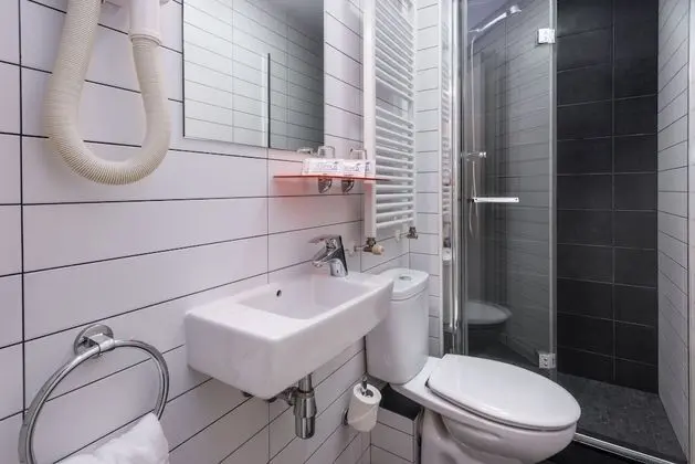 Tek Kişilik Oda, Özel Banyo