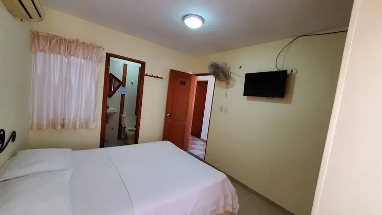 Tek Büyük Yataklı Oda, 1 Çift Kişilik Yatak